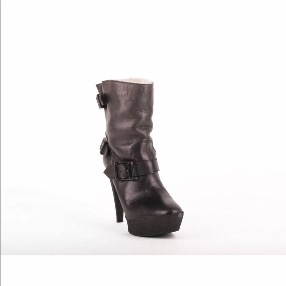 Burberry shearling aviator booties